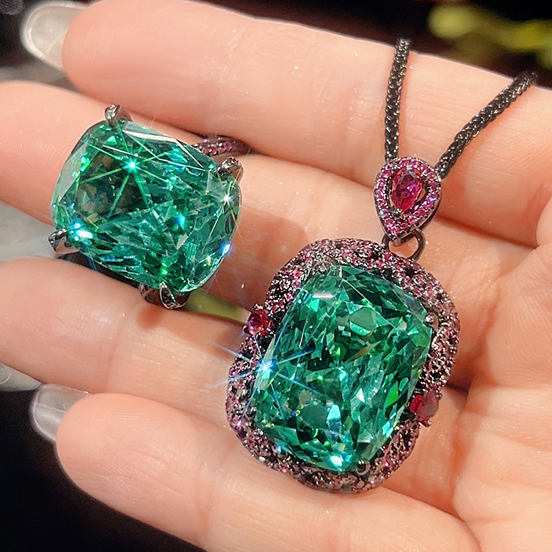 2025 nuevo estilo Zhuang Shengsheng joyería fondo de cobre chapado en oro simulación nido de pájaro Che Pala verde traje retro piedra femenina 15*20