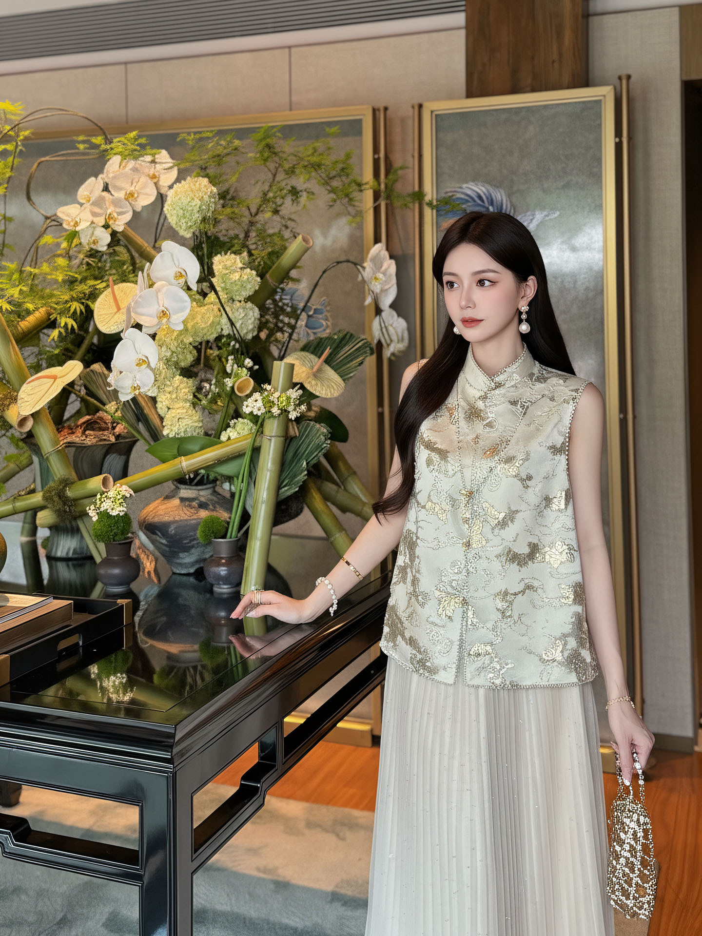 Áo gile hai dây nữ phong cách tân cổ điển cổ đứng thiết kế cao cấp — Vàng hồng