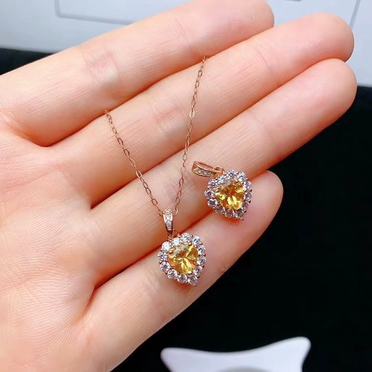 Кулон из серебра 925 пробы с натуральным цитрином, в форме сердца, модная и универсальная цепочка на ключицы для женщин, размер основного камня: сердце 6