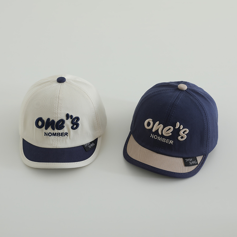Japón y Corea del Sur de 1 - 3 años bebés gorras de béisbol de bisel pequeño inns gorras de moda primavera y verano nuevo sombrero al por mayor