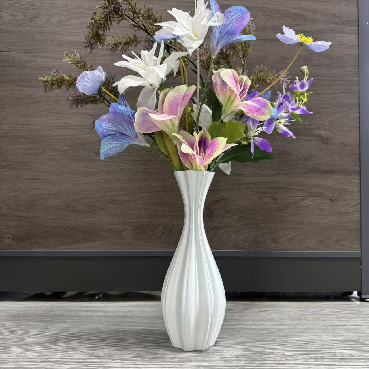 Nuevo arte abstracto jarrón retorcido retrógrado decoración floral ornamentos nórdicos simple inswind impresión 3D lujosa ligera