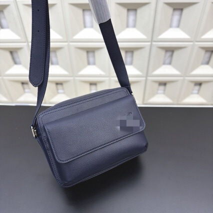 Direct Supply Cross-Border m Lv Men's Bag Black Warrior Messenger Bag Box Bag Pillow Bag Versatile Business Bag Single Shoulder Crossbody Bag Direct Supply Cross-Border m Lv Men's Bag Black Warrior Messenger Bag Box Bag Pillow Bag Versatile Business Bag Single Shoulder Crossbody Bag