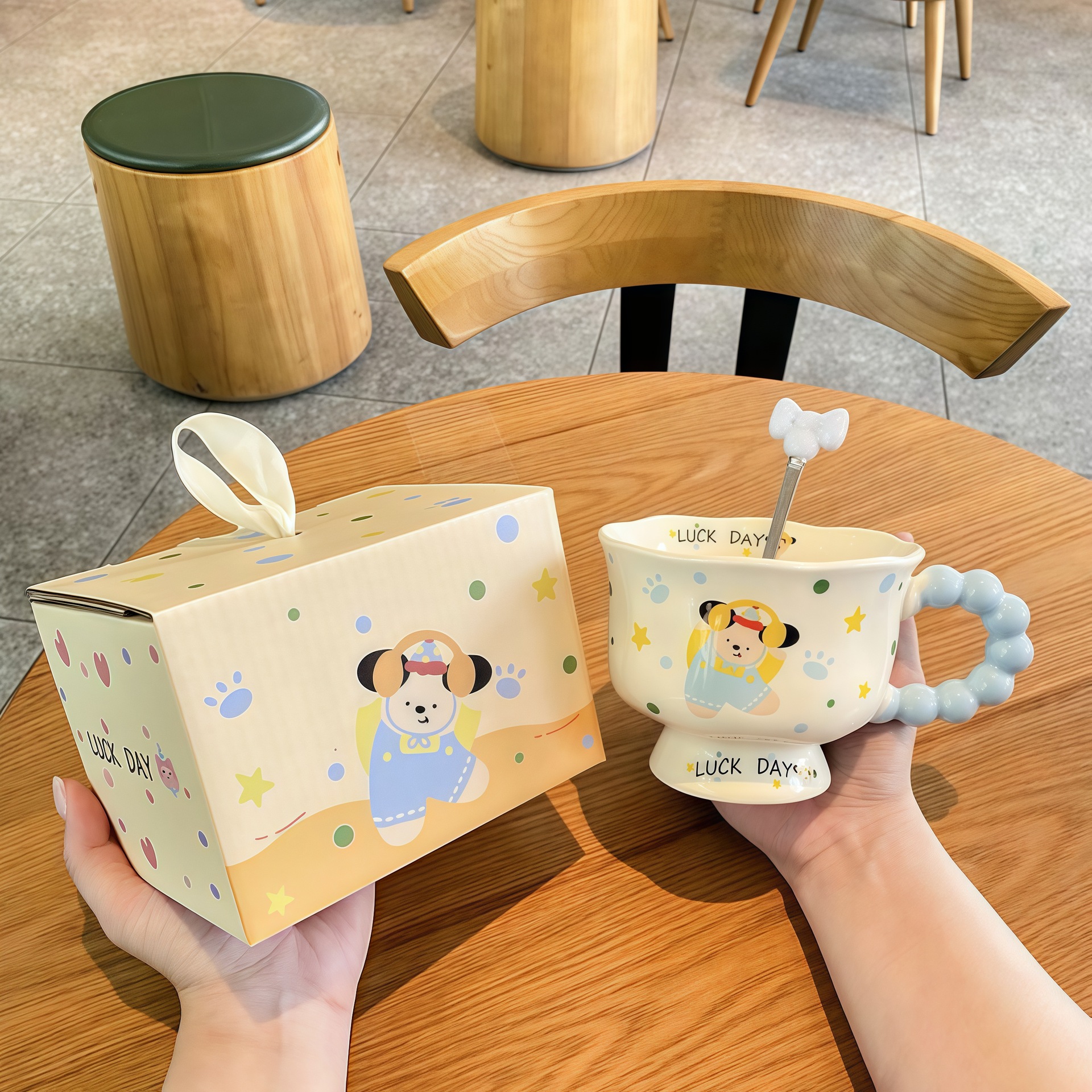 Caneca fofa em formato de cachorrinho, caneca de cerâmica de alta qualidade para casais, presente de aniversário para meninas ou lembrancinha._voghion.com