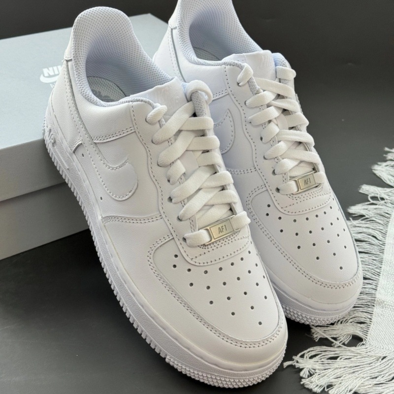 Chunyuan Air Force No. 1 Putian zapatos blancos clásicos bajos, zapatos de skate casuales, zapatos deportivos blancos.
