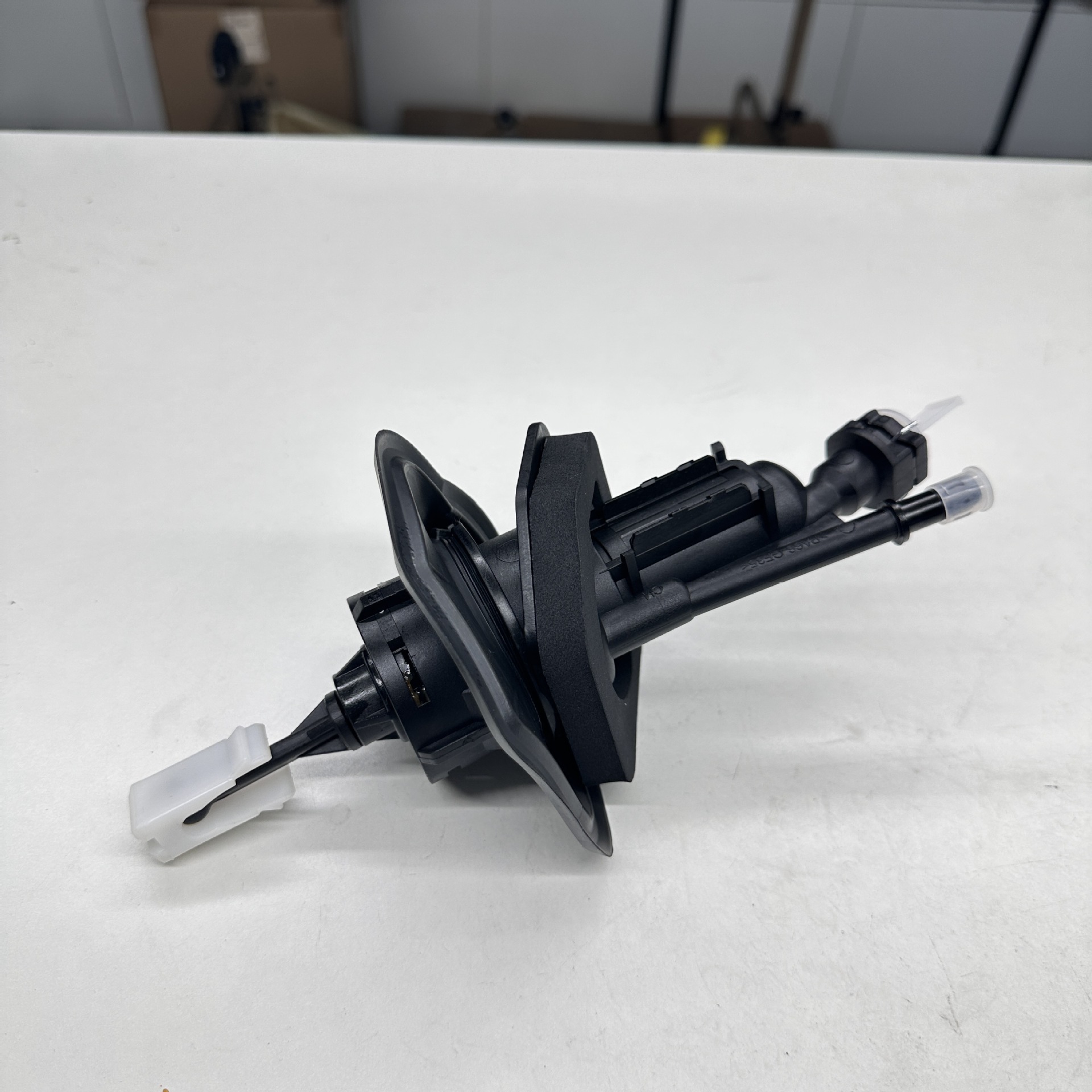 Suitable for Mazda Clutch Master Cylinder Bp4K-41-400 Bp4K41400E Bp4K41400D