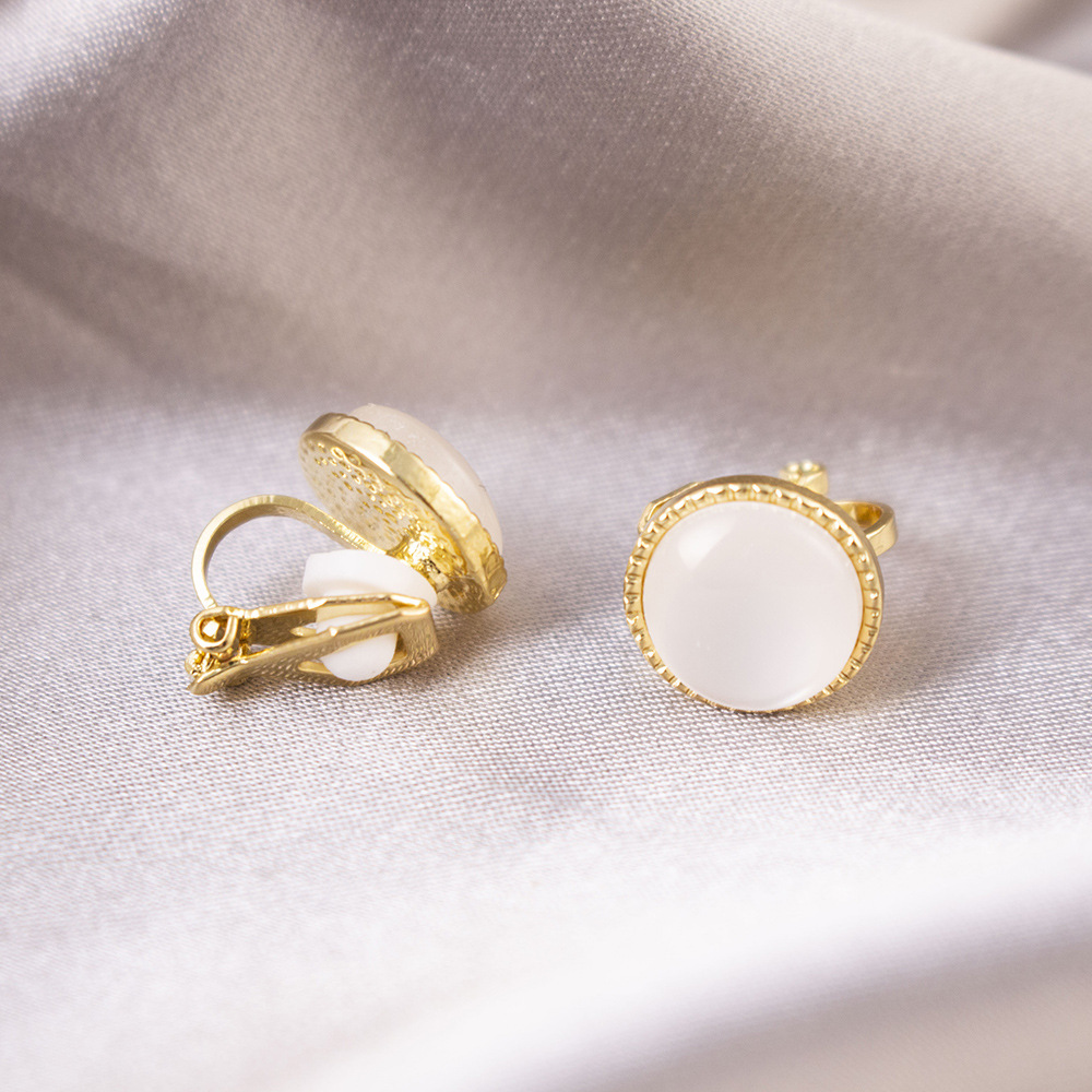 2022 nueva moda elegante ronda Opal earless clip de oreja pendientes femeninos frescos simples