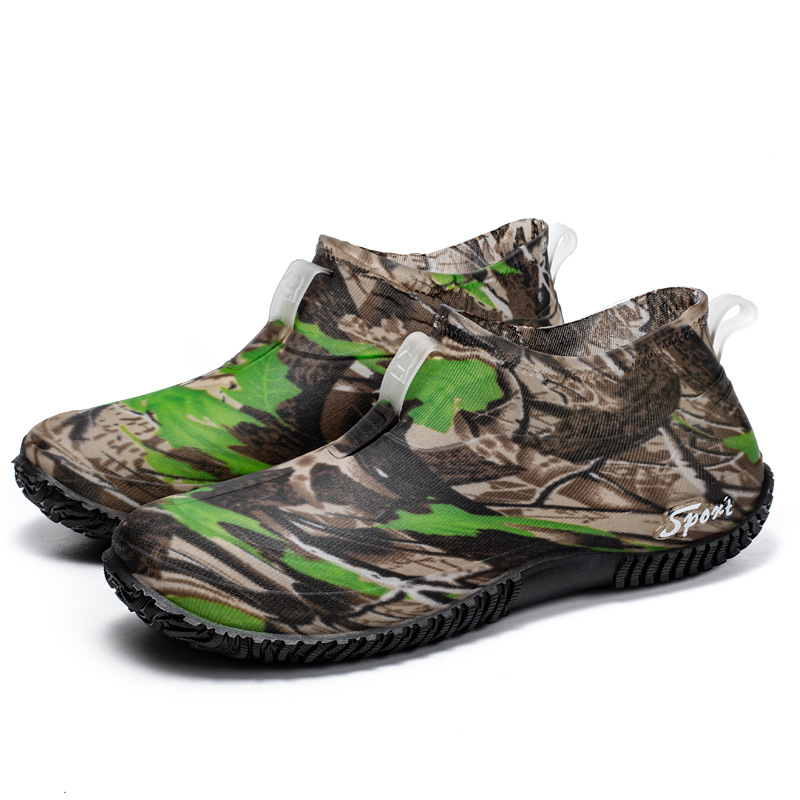 Zapatos de caucho impermeables de barril corto transfronterizos de moda camuflado camuflado botas de lluvia al aire libre arroyo frente al mar zapatos de agua zapatos de lluvia antideslizantes