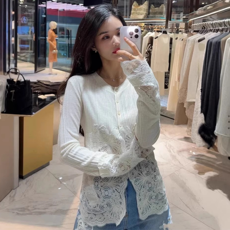 E*S 2025 Early Autumn New Design Fashionable Slim-Fit Hollow Lace Splicing Wool Cardigan Knit Top for Women