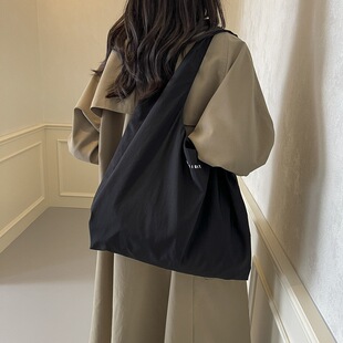 2024 Autumn New Fashionable Shopping Bag Casual Nylon Bag Women's Portable Tote Bag Large Capacity Shoulder Underarm Bag