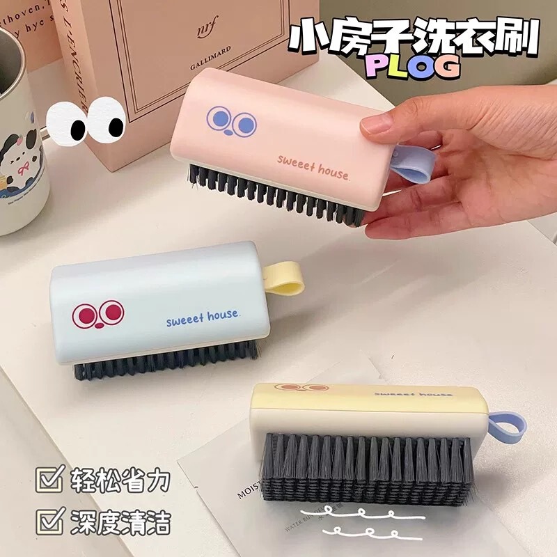 Cartoon Cabin Laundry Brush with Soft Bristles That Does Not Damage Clothes and Shoes, Multifunctional Cleaning Brush, Shoe Brush, Shoe Wall-Mounted Brush