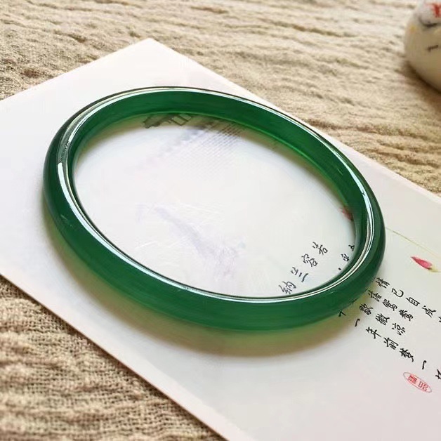 Green agate round bar with a width of 6mm and an inner diameter of 5456  + ¥15.00 