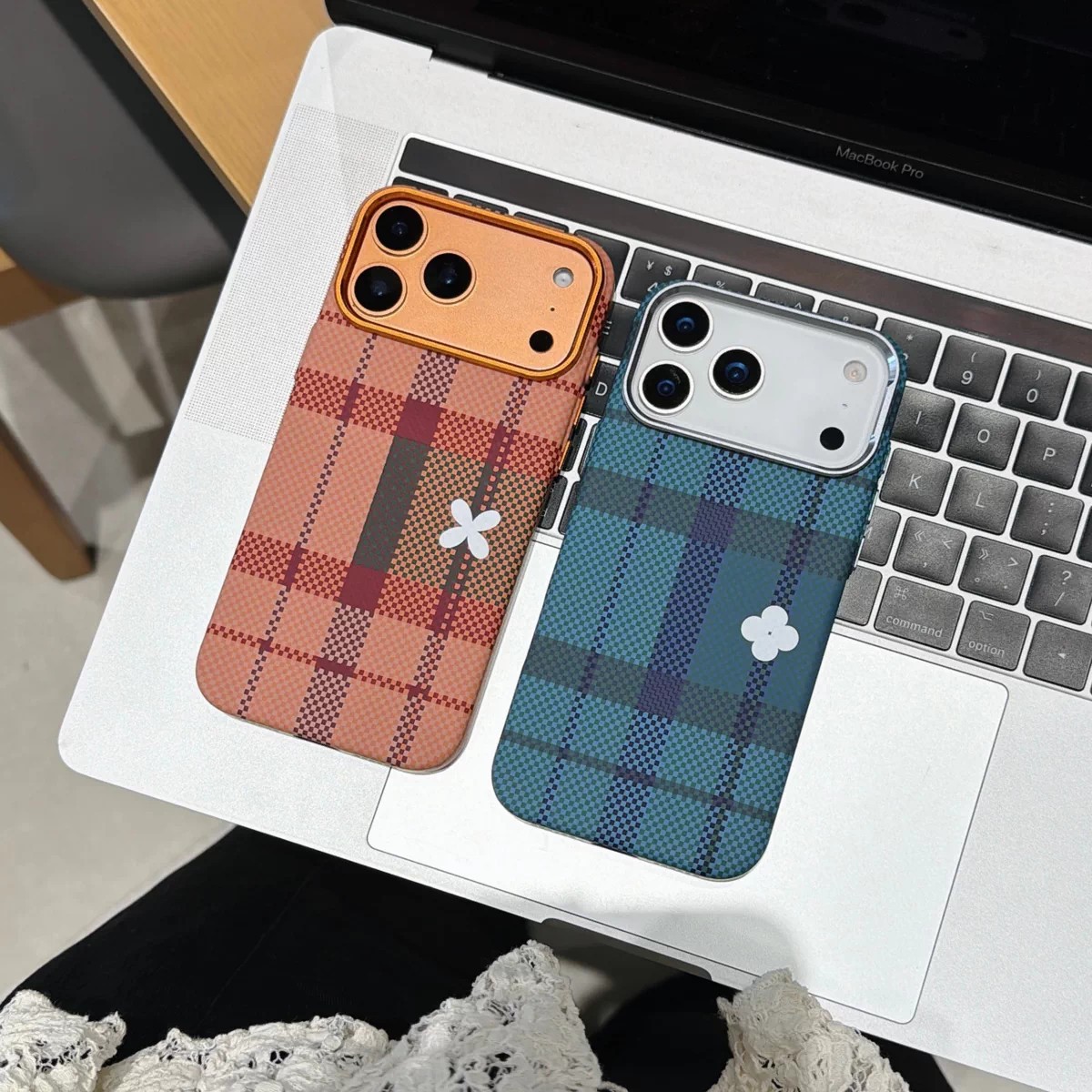 适用iPhone18promax格津生花磁吸手机壳时尚苹果17硬壳防摔保护套 - 1
