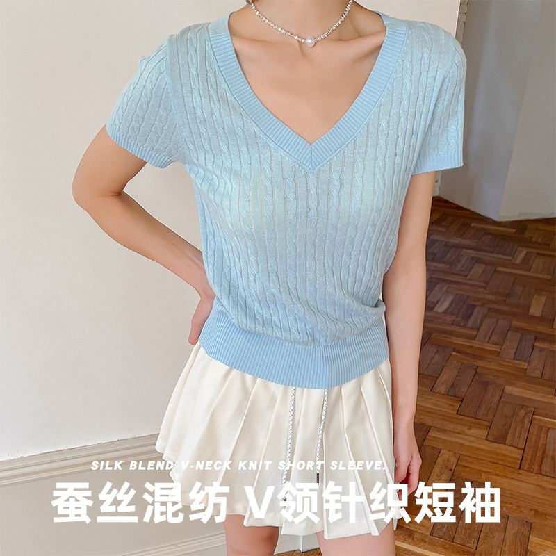 Special Offer Short V-Neck Knitted Sweater Short-Sleeve T-Shirt, Soft, Delicate, Breathable, Slim-Fit, Flattering Inner Wear Top for Women