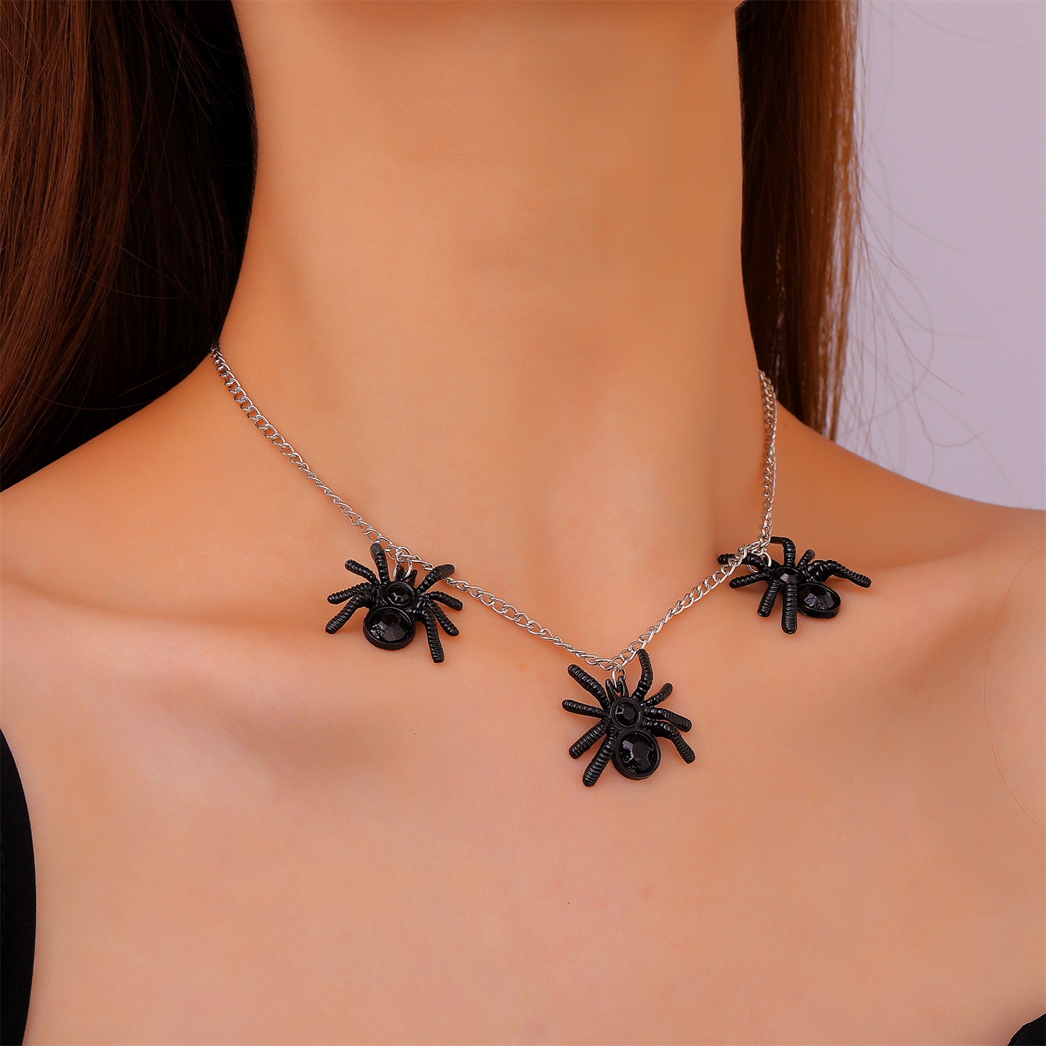 Vintage Gothic Black Spider Pendant Alloy Necklace Wholesale Nihaojewelry display picture 2