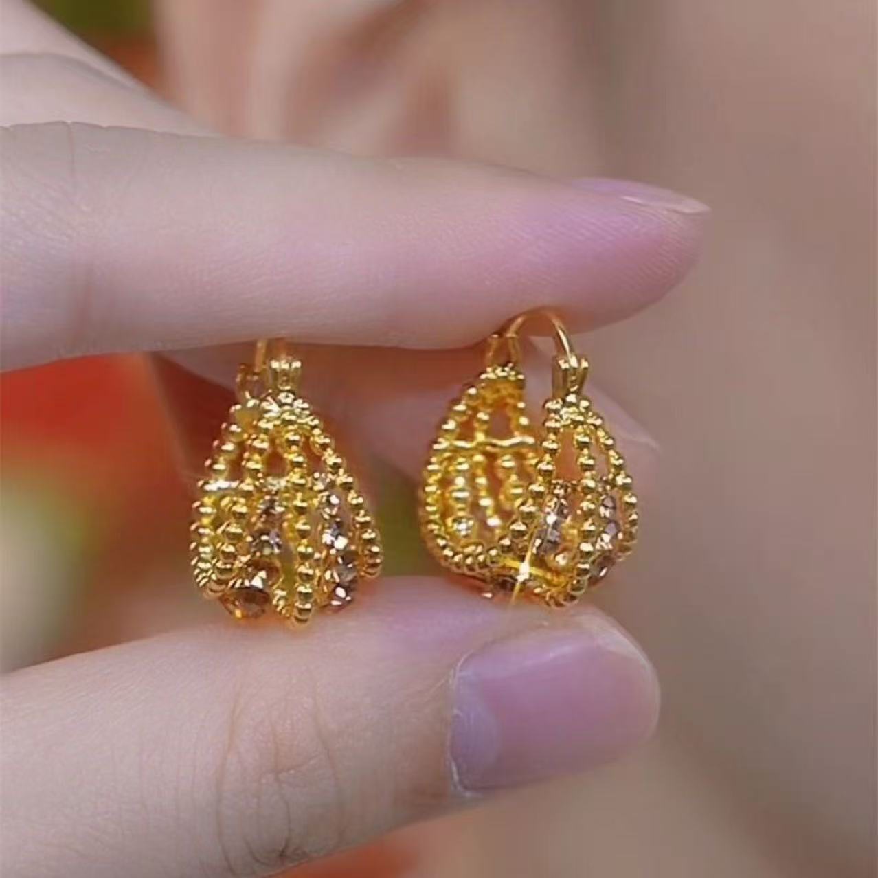 High-value exquisite Maillard brown earrings atmospheric zircon classical French elegant luxury foreign style earrings