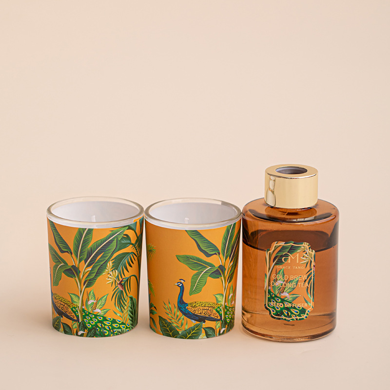 Aromaterapi presentet doftljus av sojavax för hemmet_voghion.com