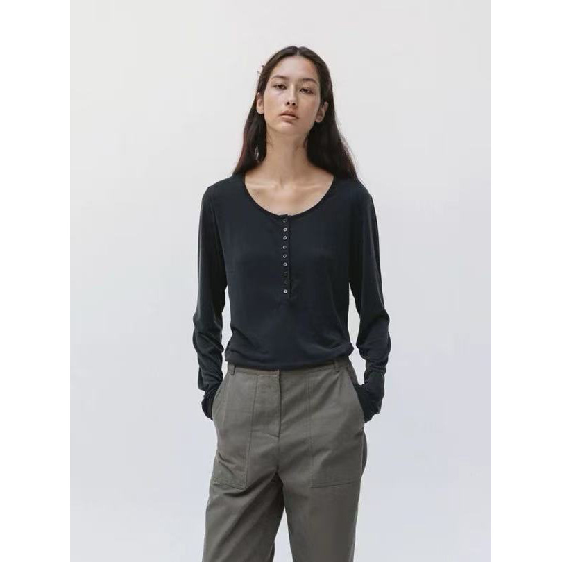 现 2025冬季新款韩国设计师mo*a前半扣正反两穿长袖打底T恤