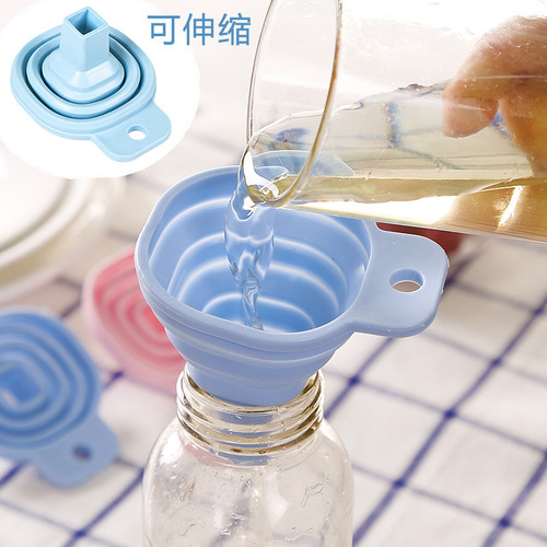 Wholesale Creative Mini Square Foldable Silicone Funnel, Expandable Oil Bottle Kitchen Oil Drip Nozzle