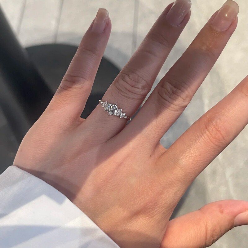 超闪满钻戒指女日式小众独特通勤百搭食指戒精致气质指环2025新款|undefined