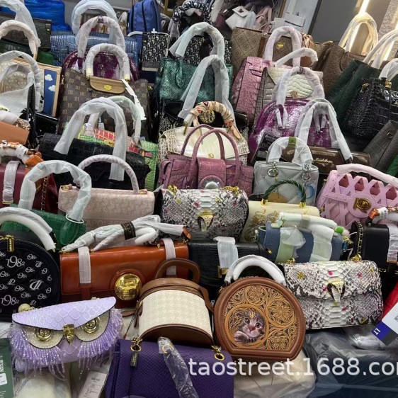 Bulk high qualitymixedhandbags wholesale women stockbags al por mayor image 1