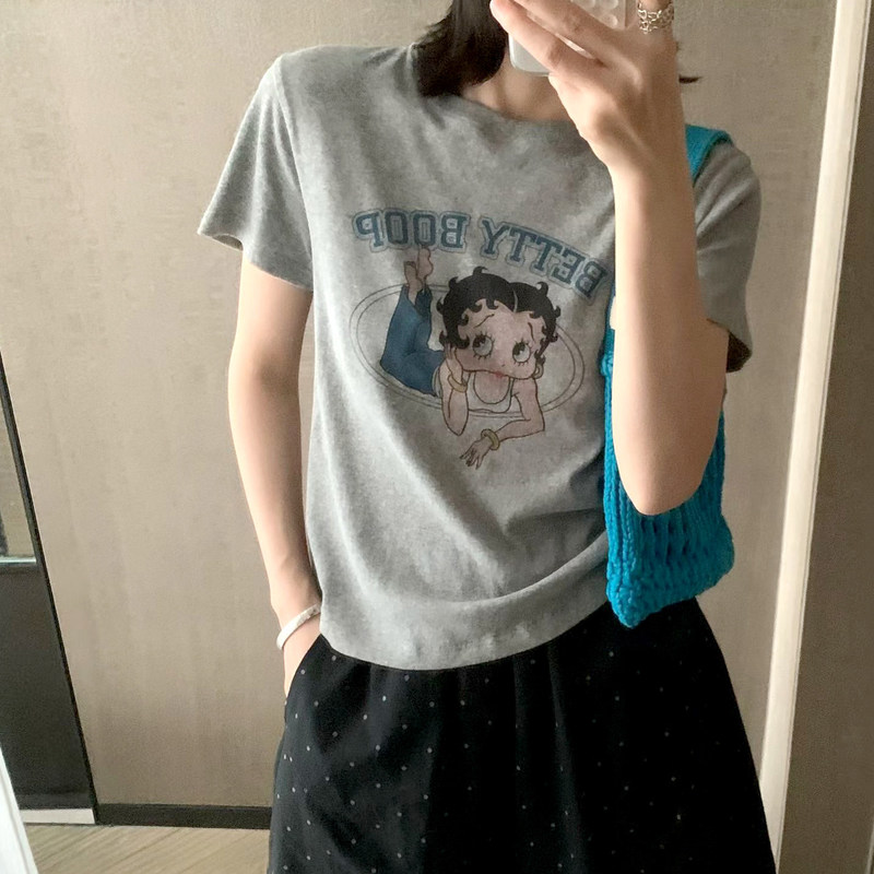 Cross-Border Foreign Trade In-Stock Regular Shoulder Short-Sleeve T-Shirt for Women, 2026 Summer New High-End Half-Sleeve Betty Print Gray Top