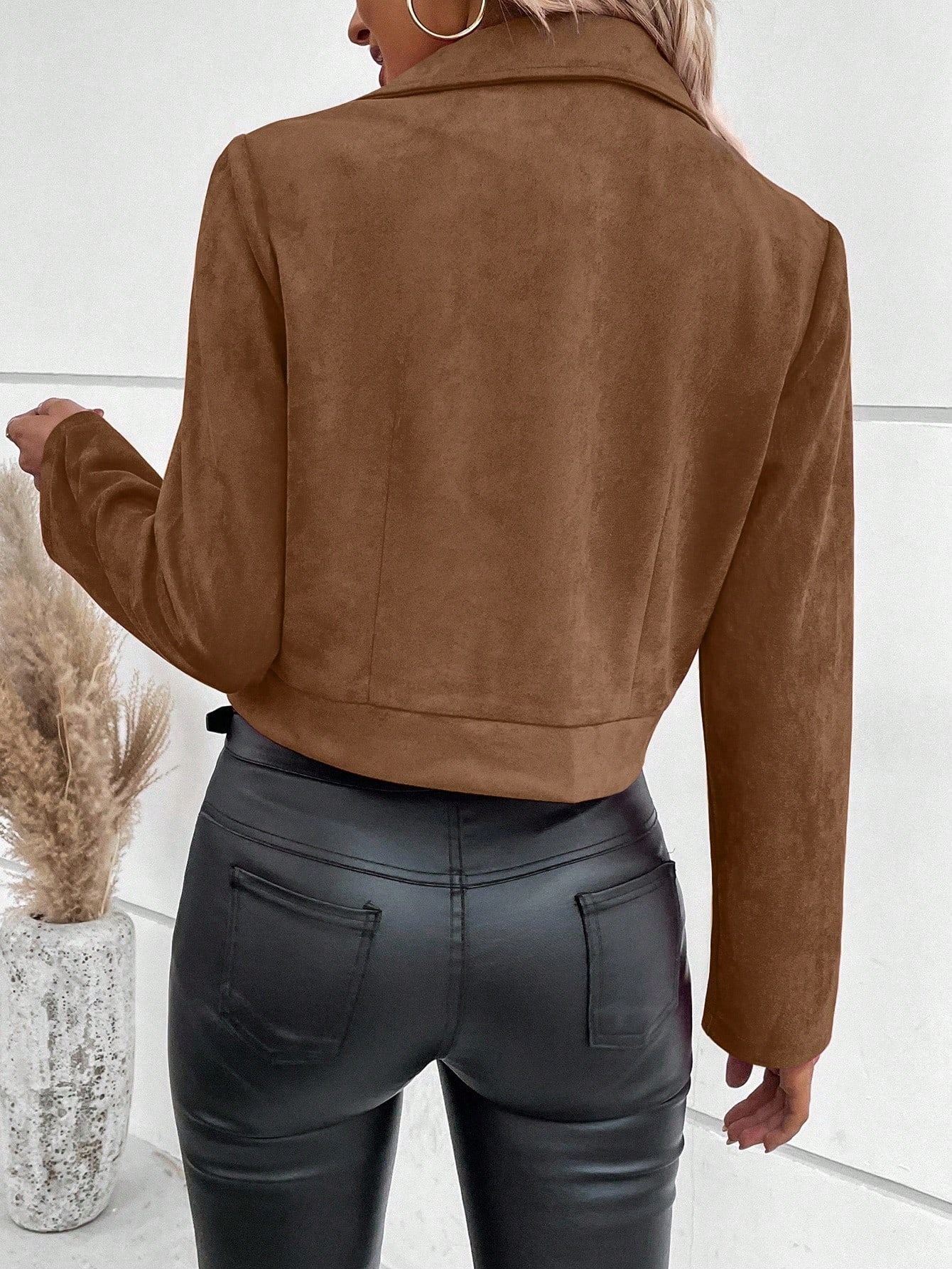 Women's Slim Fit Suede Short Jacket With Zipper For Winter_voghion.com