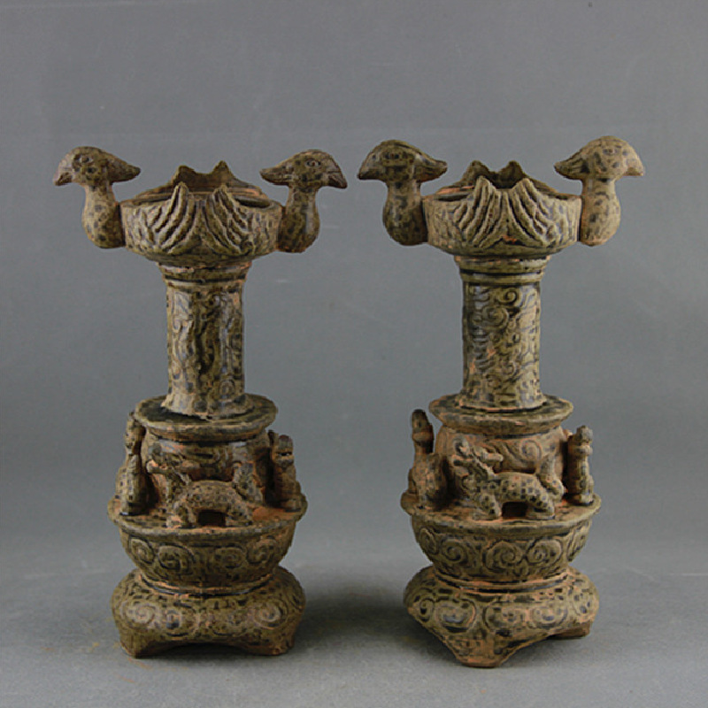 Western Jin Dynasty Yue Kiln Dragon and Mandarin Duck Pattern Three-Legged Oil Lamp Pair Antique Imitation Antique Porcelain Vintage Old Goods Ornament Collection