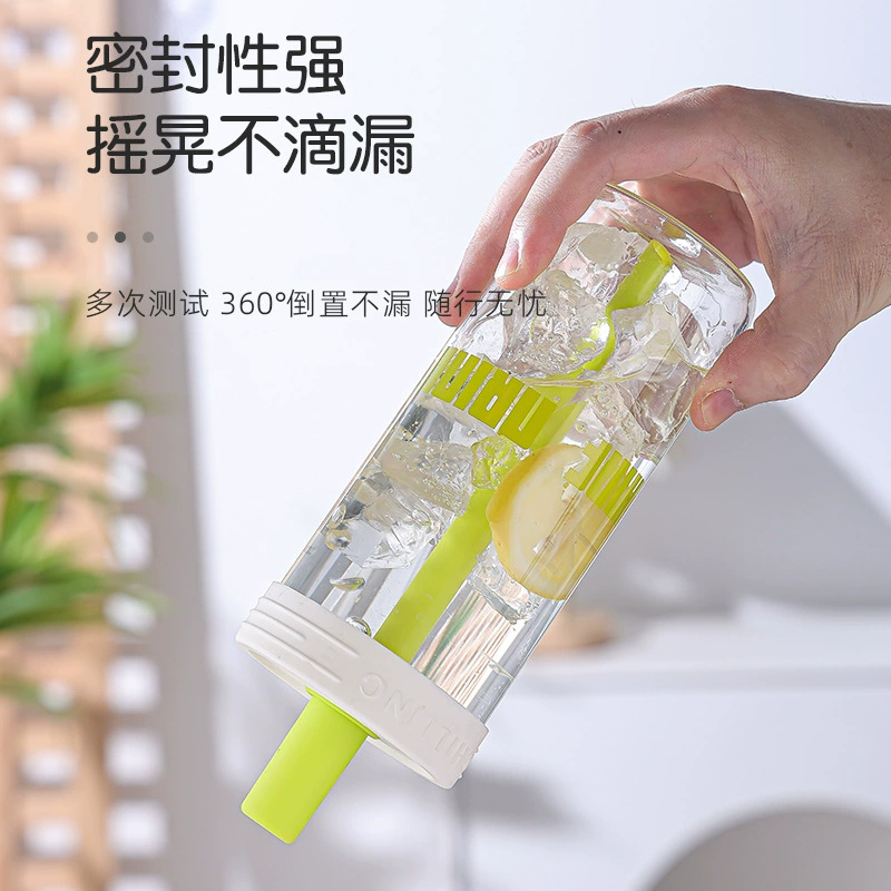 Small coffee straw with glass, internet celebrity