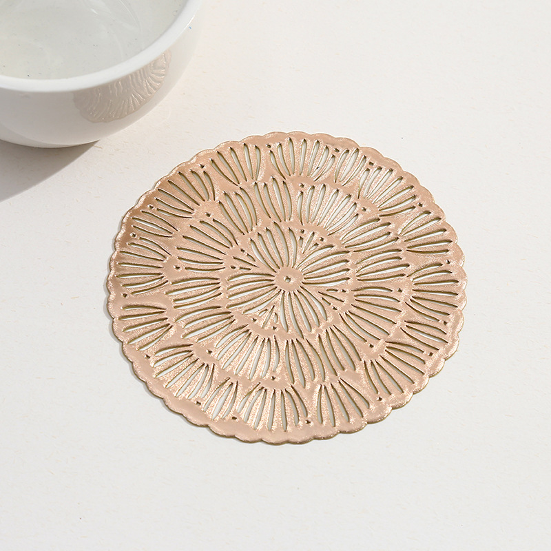 Transfronterizos nórdicos estampado en oro hueco cojín de tazas de PVC esterilla de aislamiento térmico antideslizante cojín de decoración de comedor occidental esterilla de mesa impermeable universal