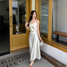 吊带裙女醋酸缎面配西装长裙显瘦垂感连衣裙面料辣妹V领深灰色