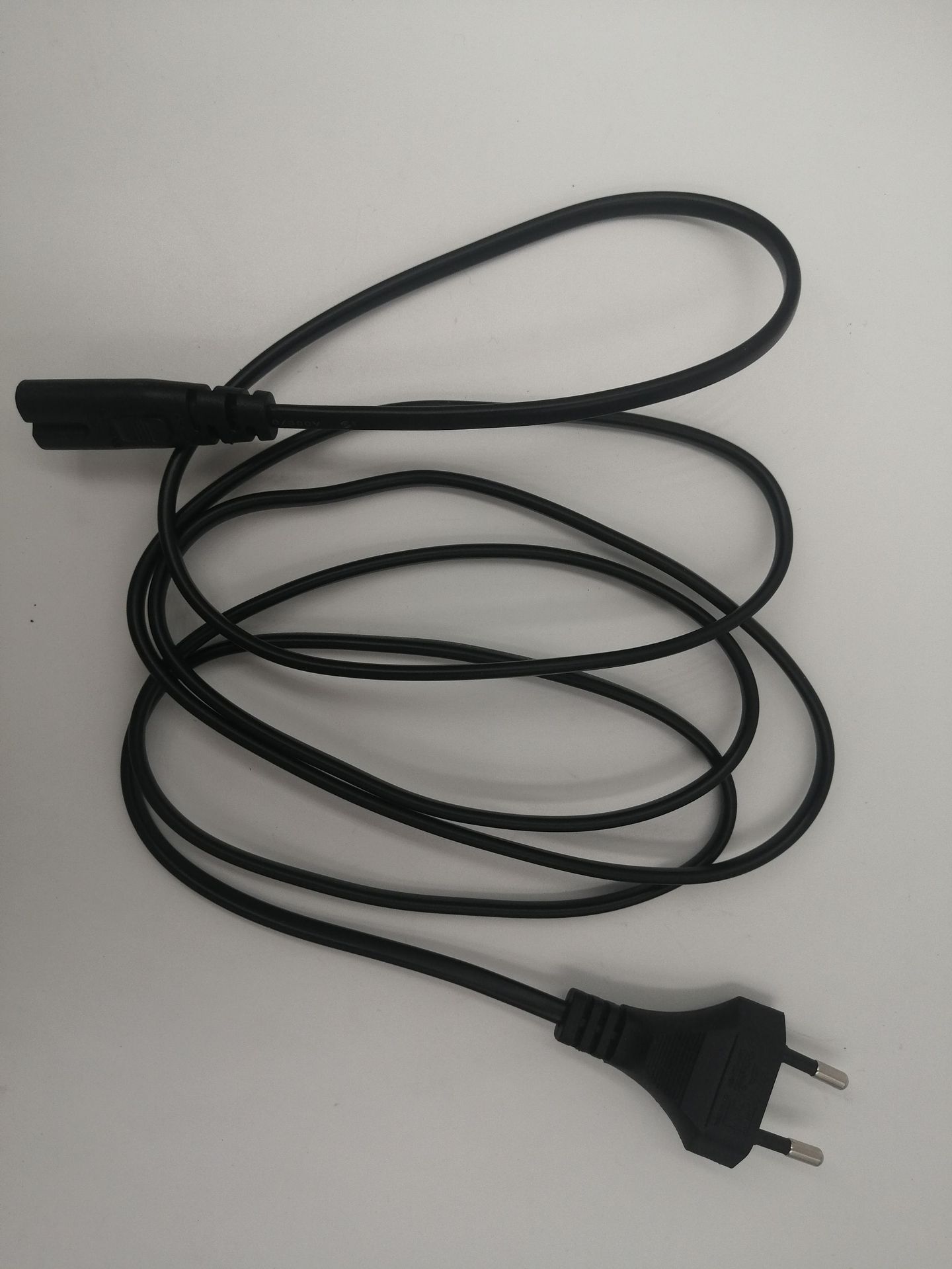 统元牌印尼2.5A插头+8字尾插 双圆插+IEC60320 C7，风扇用电源线