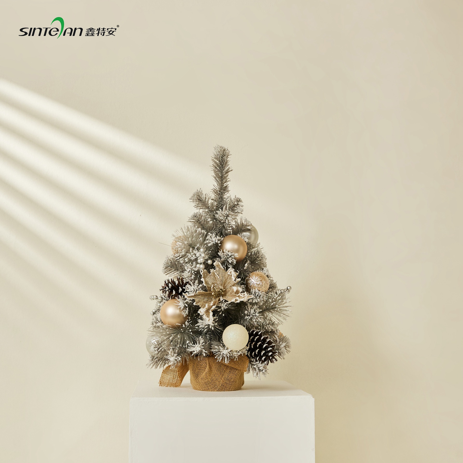 Árbol de Navidad Xintian de estilo nórdico, color gris plateado, para escritorio, 30/45/60 cm, decoración pequeña para escritorio, transfronterizo, Amazon.