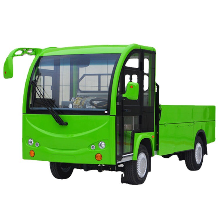 西宁机场通报“乘客摆渡车内晕倒后男子砸窗通风”