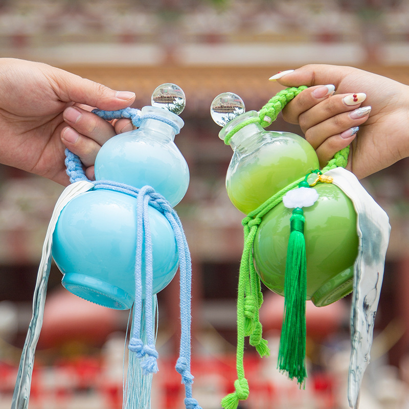 中国风透明葫芦瓶彩色玻璃瓶便携500ml果汁分装茶水饮料汽水景点