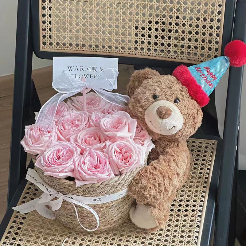 Regalos de cumpleaños flores jabón muñecas osos pequeños ramos de flores Teddy oso abrazar barril flores simuladas para regalos de novia