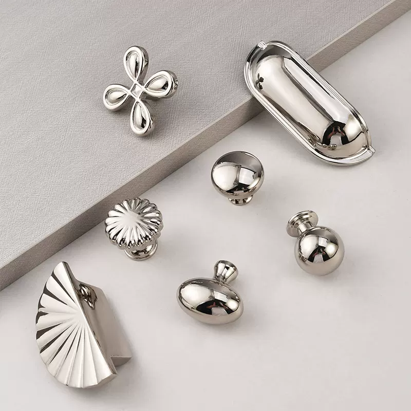 钛银色四叶草黄铜拉手  抽屉衣柜门把手个性橱柜门法式双孔铜拉手