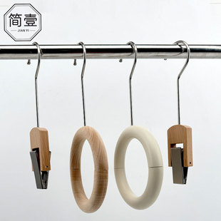 Clothing store special wooden ring hanging silk scarf ring log single clip clothes bag display solid wood scarf ring props