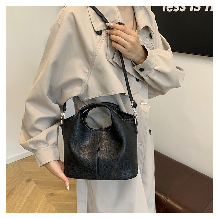Vintage Style, Classic Style Style Square, Bucket Shape Women's Pu Leather Solid Color Vintage Style Classic Style Square Bucket Magnetic Buckle Bag Sets