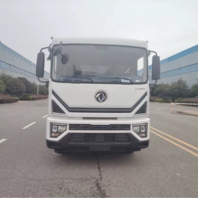 Brand new Dongfeng Dolica D9 Yuchai 170 horsepower sprinkler truck, actual tank volume 13 cubic meters, spray truck