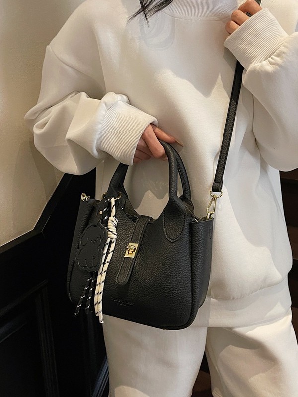 Nicho coreano bolso de cesta de verduras de mano mujer 2025 comercio exterior nueva moda bolso de cubo de moda bolso de hombro universal