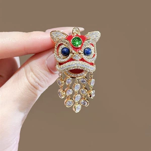 Festive National Trend Lion Dance Brooch with Rhinestones and Tassels, Enamel Pin, Chinese Retro High-End Clothing Accessory
