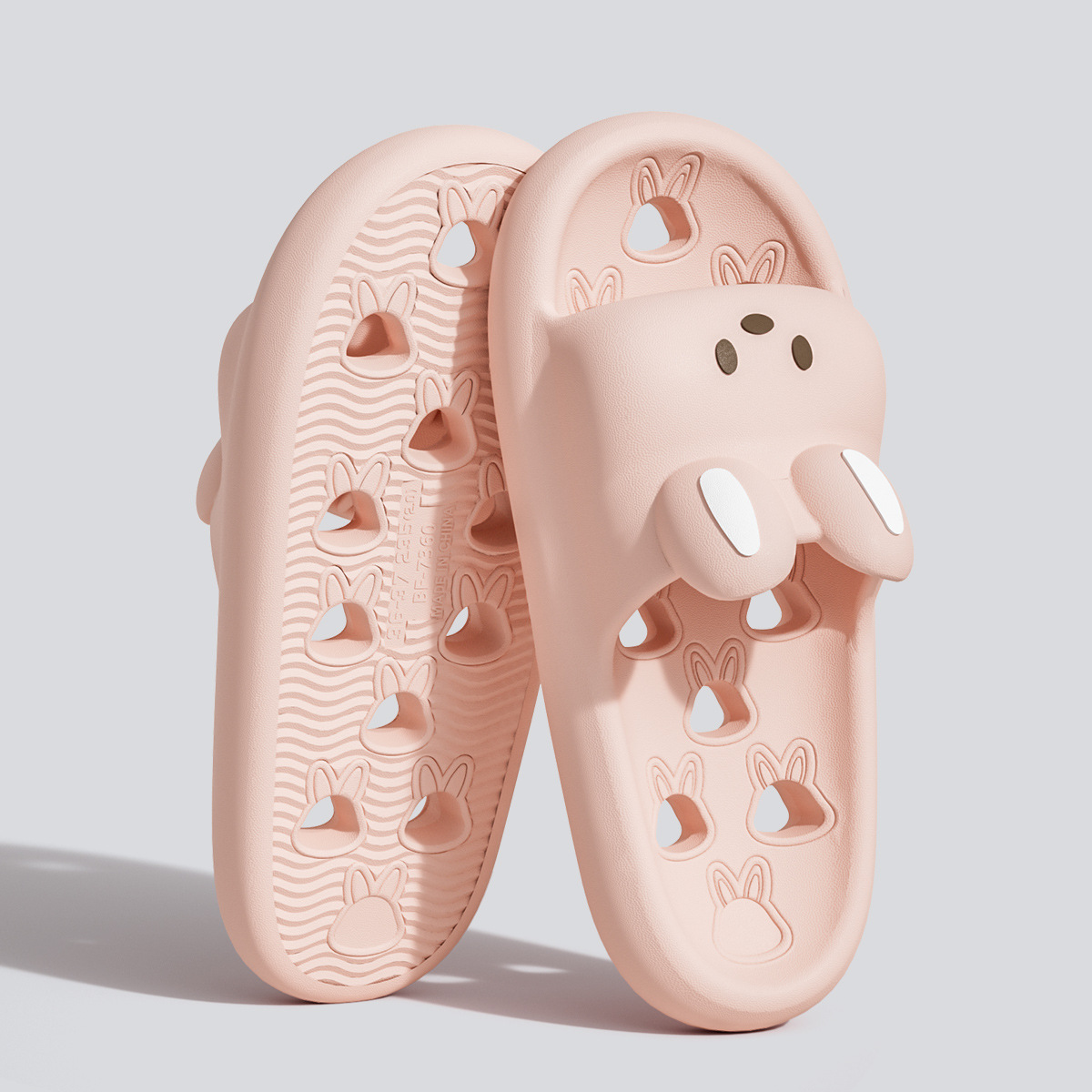 Pantoufles de douche antidérapantes pour couples, pantoufles d'intérieur pour hommes offrant un confort optimal et une qualité supérieure, sandales en EVA spécialement conçues pour la salle de bain._voghion.com