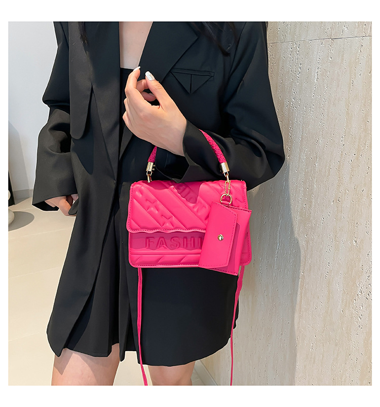 Ladies' candy-colored stylish handbag, 2024 autumn new ins single-shoulder crossbody bag, stylish embossed small square bag undefined