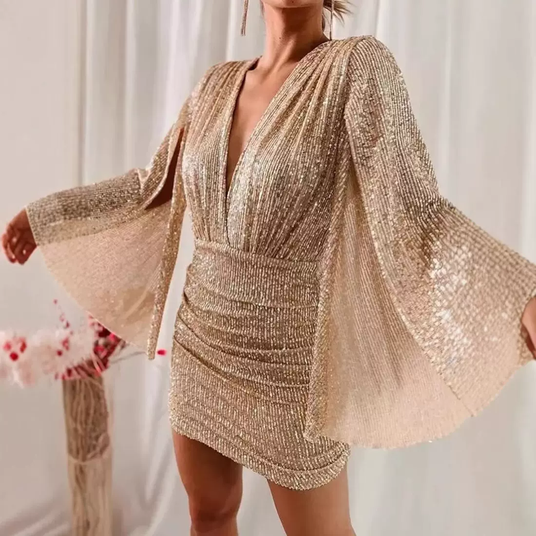 2025年亚马逊新款欧美秋装性感 v领包臀不规则短裙亮片连衣裙礼服