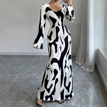 2025亚马逊欧美跨境秋冬新款女装气质优雅修身豹纹印花长袖连衣裙