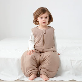 童睡袋;玩偶;围嘴围兜