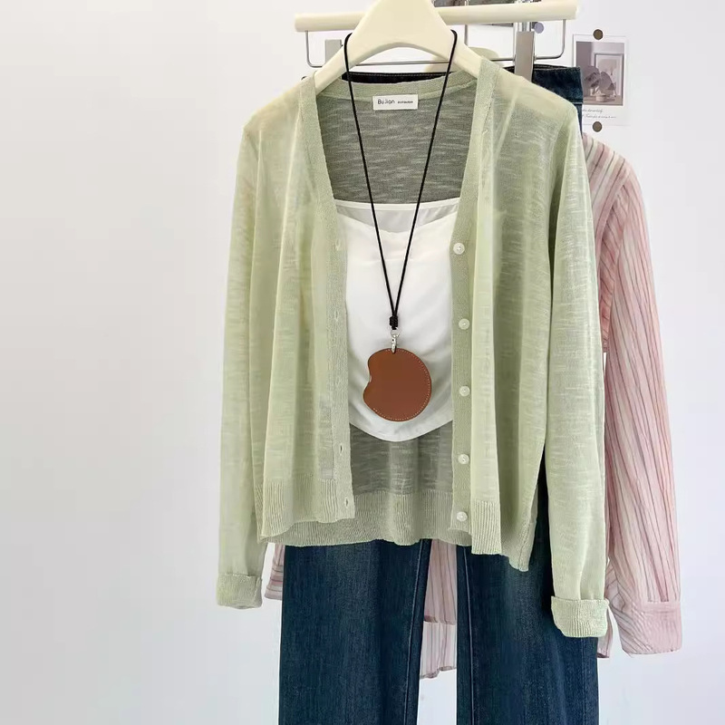 Women's new knitted fashion cardigan knitted top fashion slim