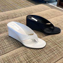 羊皮版~坡跟高跟夹脚人字拖鞋女外穿小众厚底夹趾小凉拖增高凉鞋