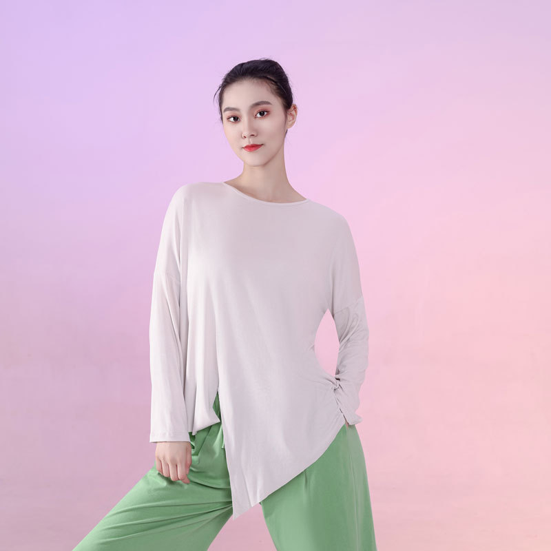 Modern dance practice attire, unisex, for ballet, jazz, and Latin performances - flowing, open-crotch top.