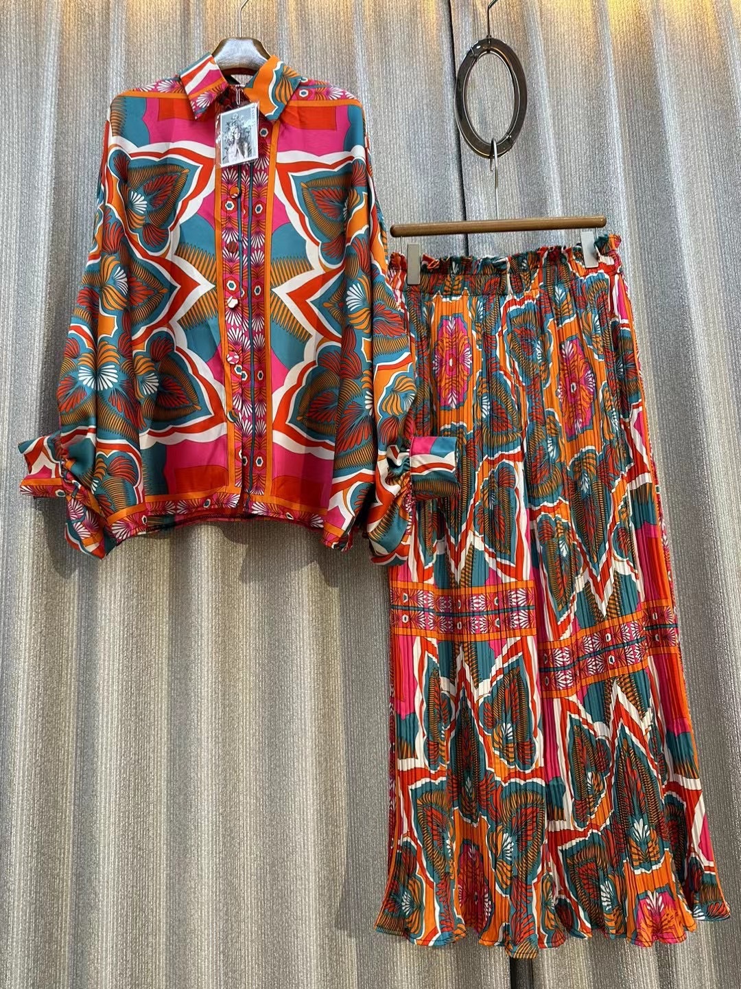 560g Weight Long Sleeve Sleeve Length Polyester Fabric Type Pant Co-ord Set Sets Type 2 Pieces Set Quantity Holiday, Street Occasion Turndown Neckline Loose Fit Type Printing, Flower Pattern Summer, Spring, Autumn Season Women's Gender Elegant, Basic Style Holiday Street Women's Elegant Basic Printing Flower Polyester Pant Co-ord Set Pants Sets 21
